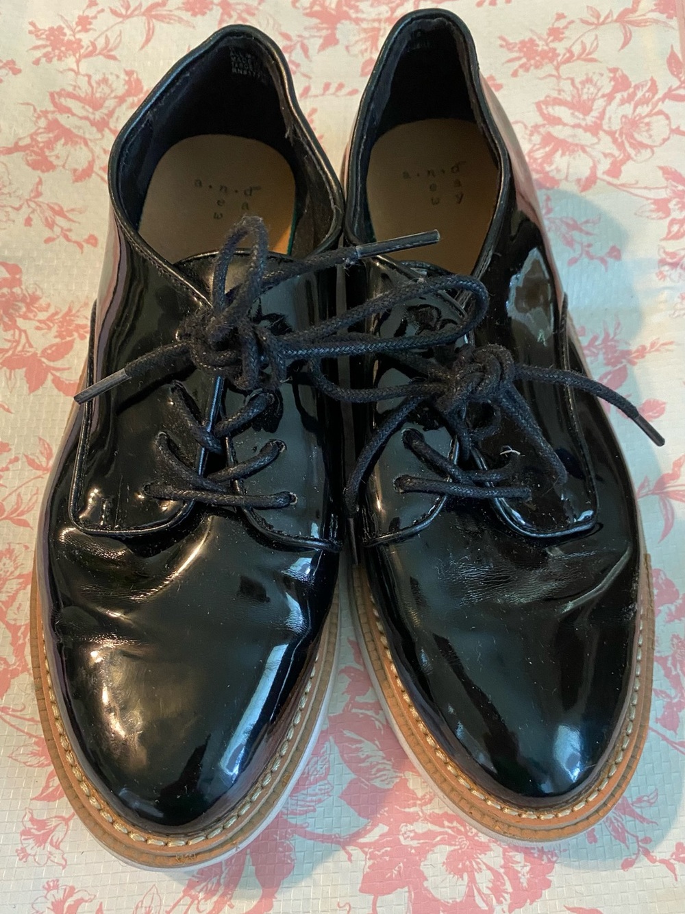 Woman’s Black Patent Lace-Up Dress Shoes